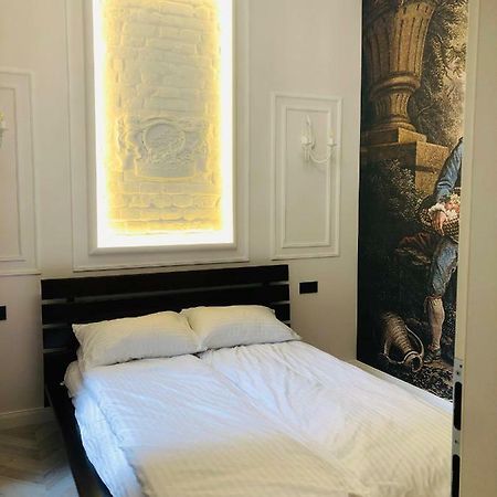 Vip Apartment History 利沃夫 外观 照片