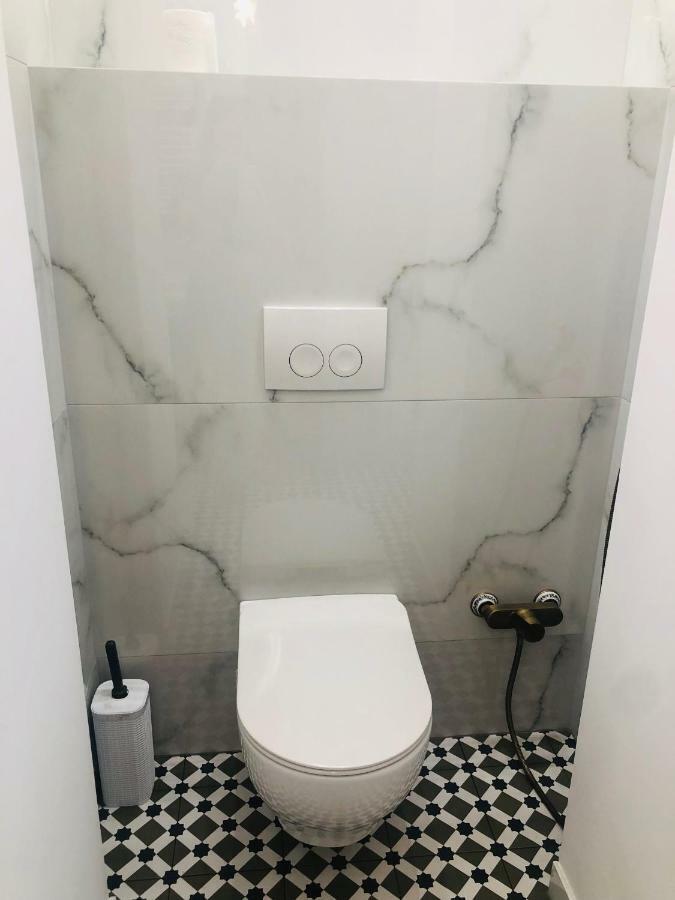Vip Apartment History 利沃夫 外观 照片